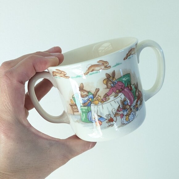 Bunnykins Royal Doulton 2-handled christening mug afternoon tea rabbits - Picture 8 of 8